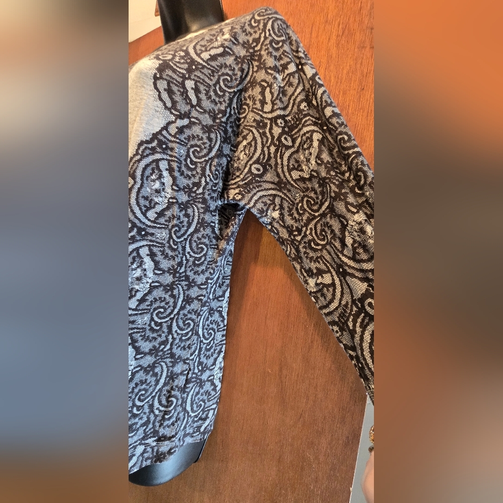 Jodi Arnold For The Limited Gray & Black Lace Print Detail Top SzL - Picture 4 of 6